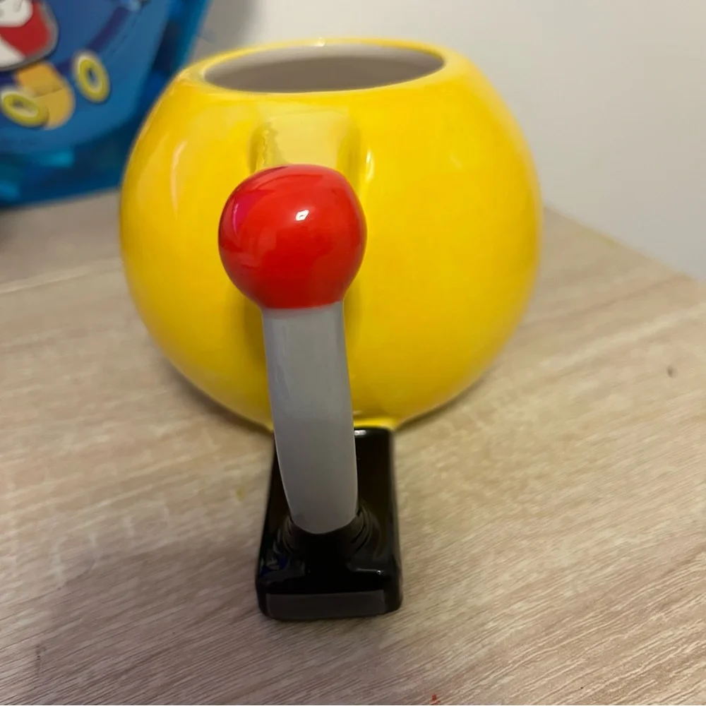 PAC-MAN big yellow ceramic coffee mug cup - Picture 5 of 9